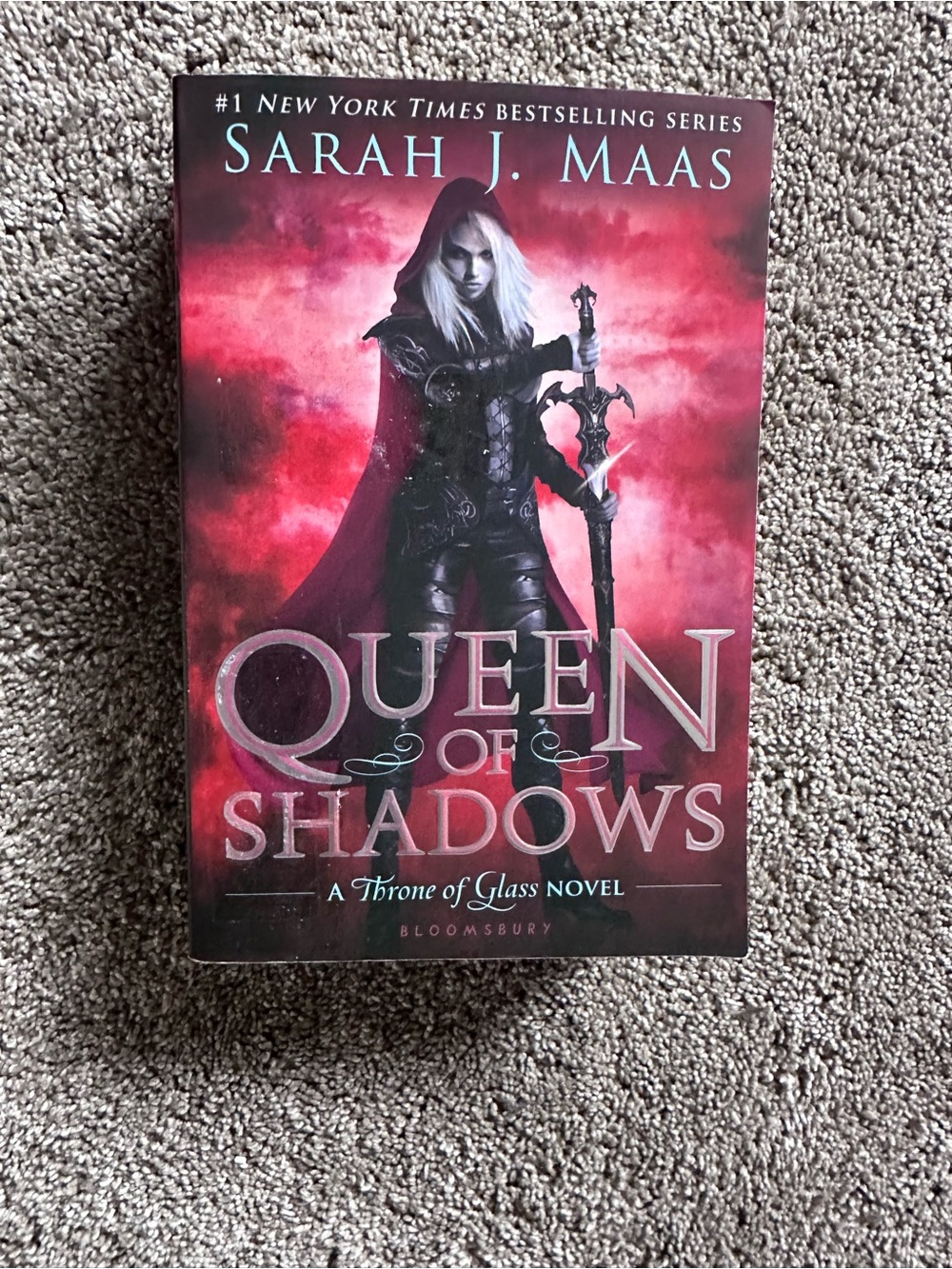 Queen of Shadows by Sarah J. Maas --OOP Cover Original Throne of Glass Series